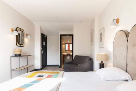 Hôtel 3 étoiles Var · Chambres Hôtel L'Arena à Fréjus​