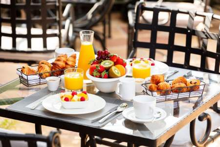 Hotel L’Aréna Fréjus · Hotel and Restaurant Fréjus, brunch