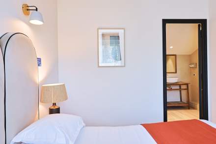 Hôtel 3 étoiles Var · Chambres Hôtel L'Arena à Fréjus