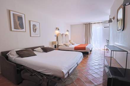 Hôtel 3 étoiles Var · Chambres Hôtel L'Arena à Fréjus