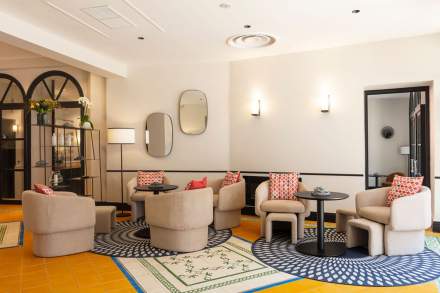  Hotel L’Aréna Fréjus · Hotel and Restaurant Fréjus, seminar room