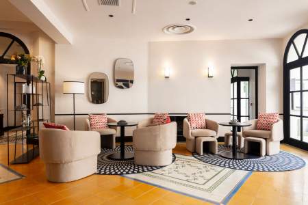 <span> ​Hôtel L'Arena Fréjus· Hôtel Restaurant Fréjus, Var​</span>